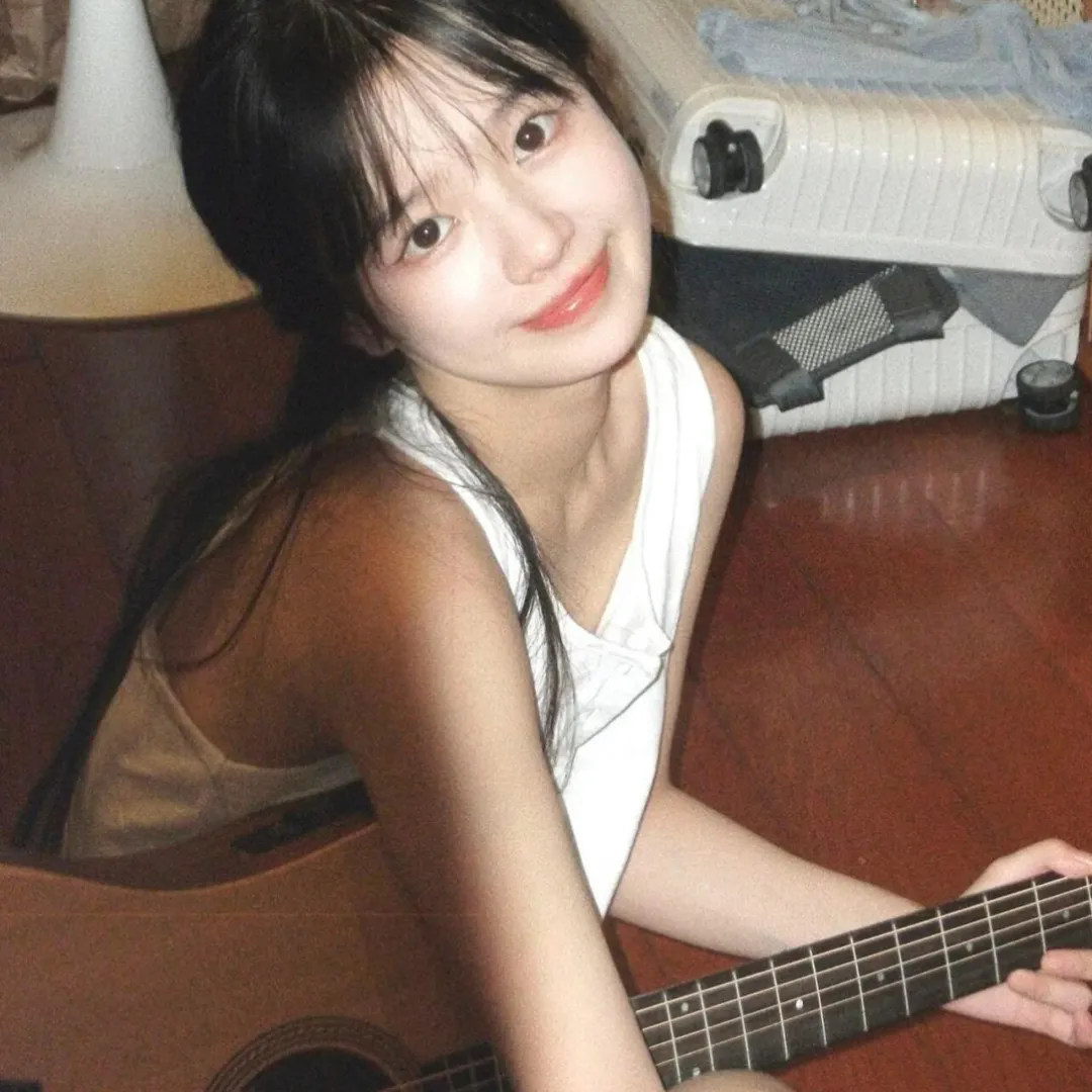 在冷漠的他怀里撒个娇